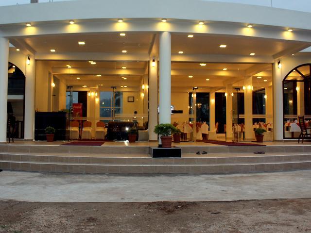 Delhousie Hotel Nallathanniya Extérieur photo